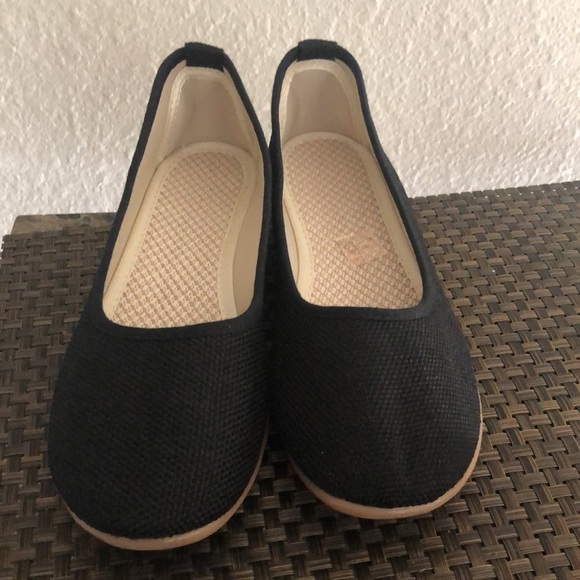 NWOT adorable 1 inch flats - Picture 6 of 10